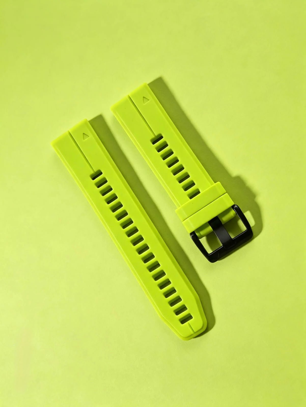 PULSO QUICKFIT VERDE LIMÓN TEXTURA LÍNEA VERTICAL 22 MM